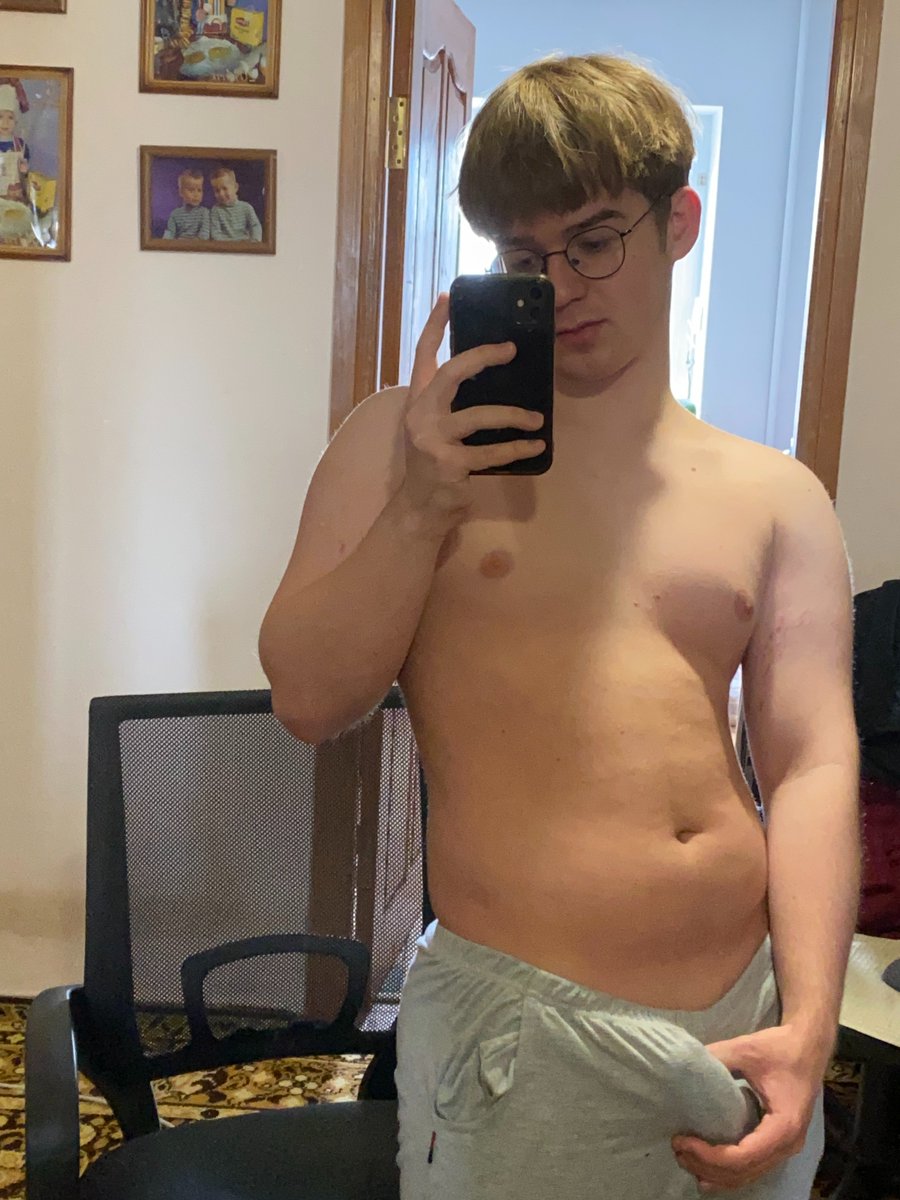 Daniel Twink tweet media