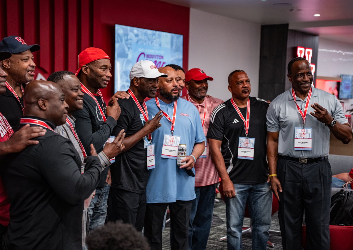 Houston Football tweet media