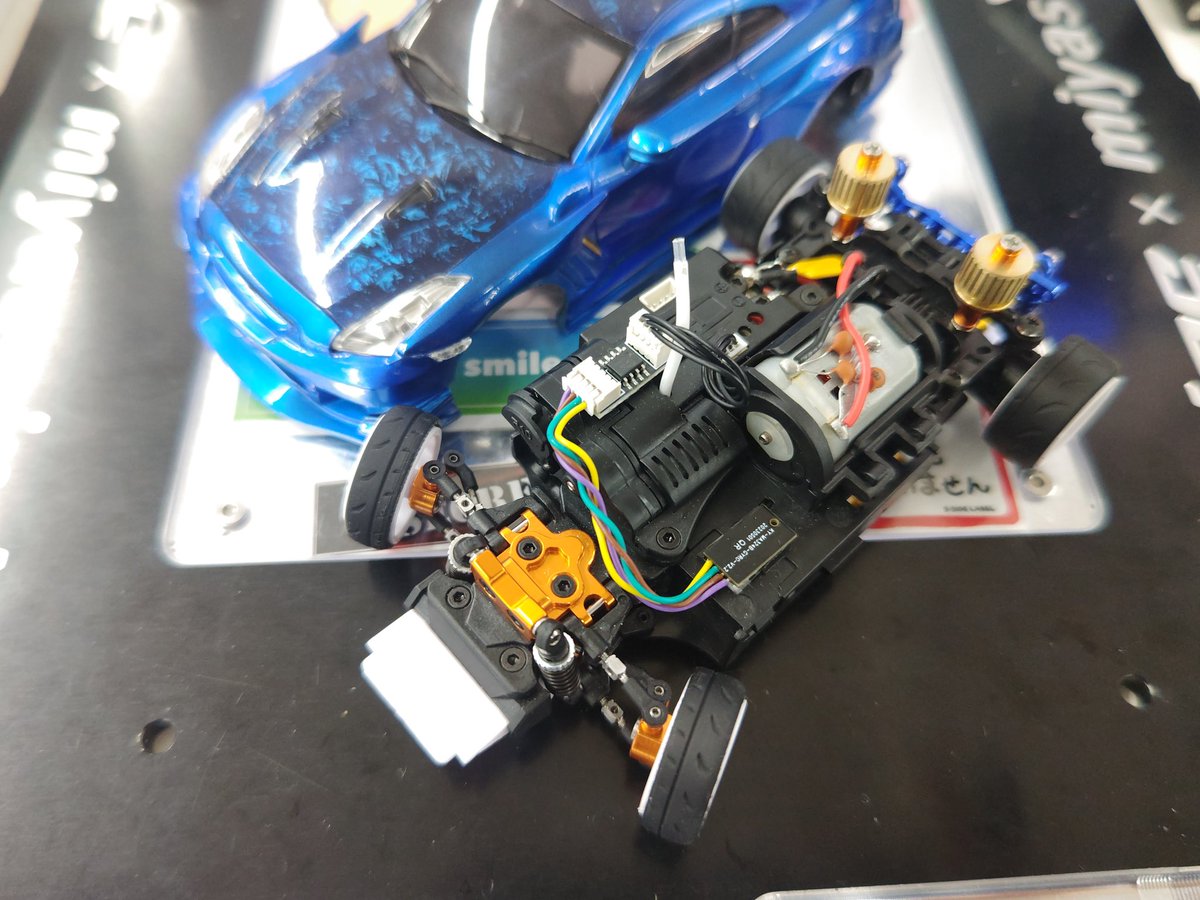 izayoisinya1's tweet image. MRD溝付きタイヤ(マリノタイヤ🤔)初走行

八千代ではスリックよりグリップ高いですね。
そして、走行音がデカイ🤣

 #MRD 
 #enjoysmile