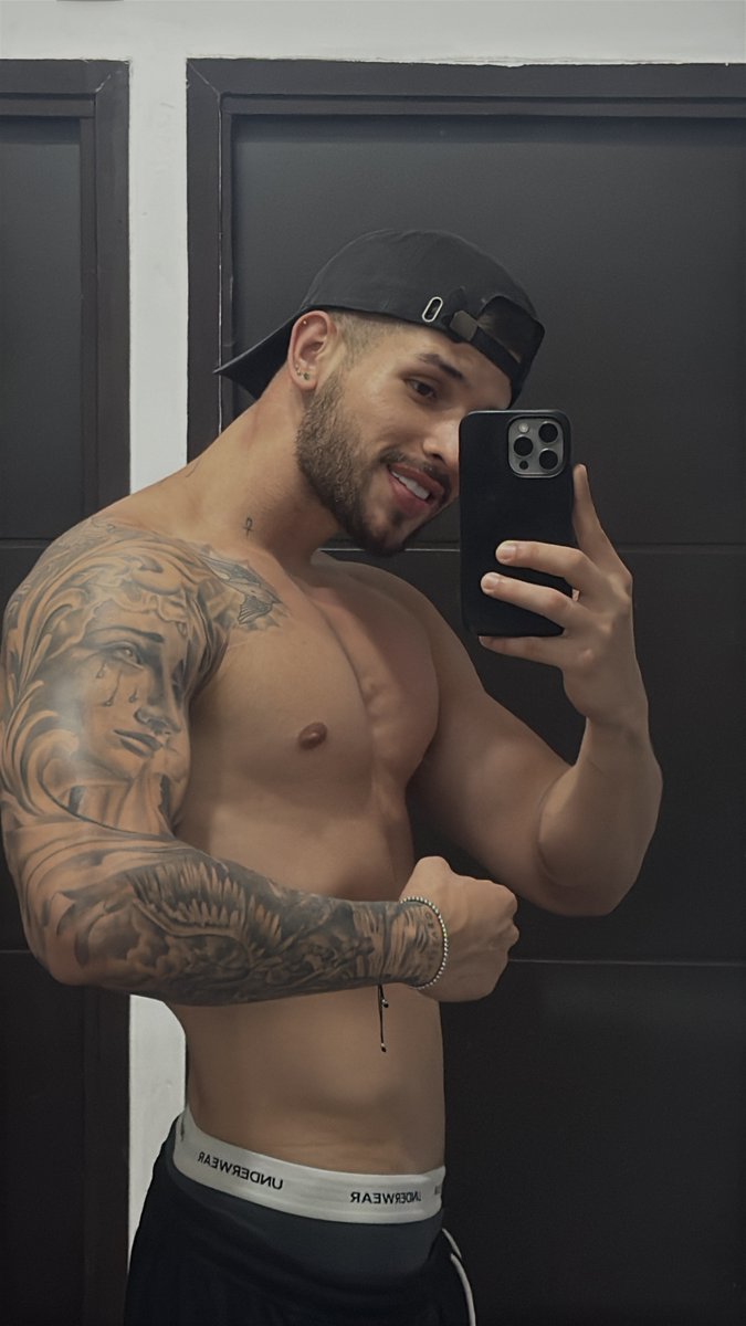 Santos tweet media