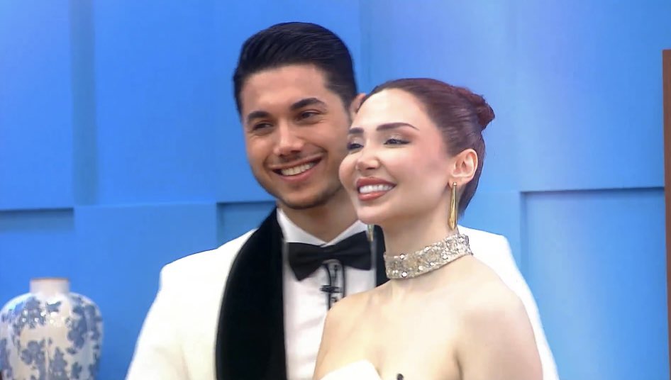 rshasel's tweet image. Bitti mi dayı?                             Bitti yeğen🥹
#kerper #kısmetseolur