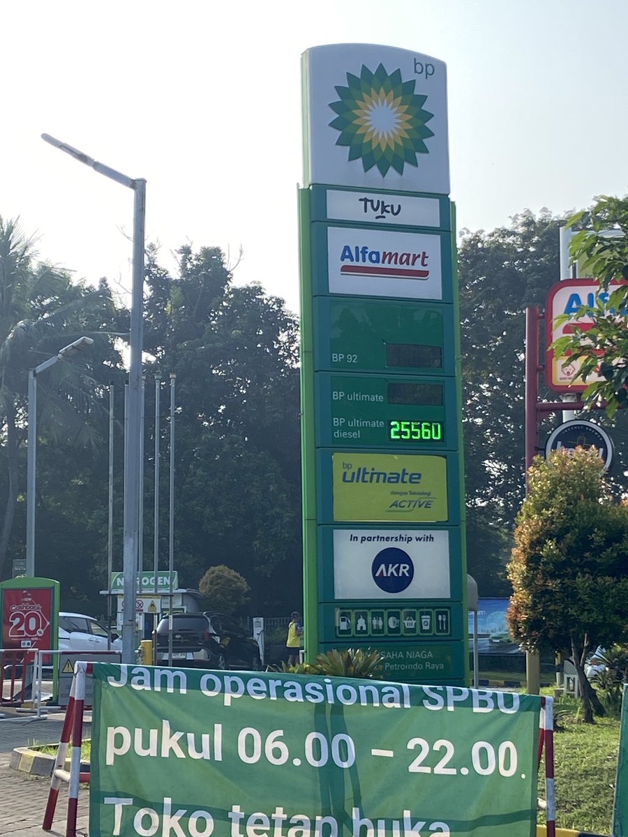 HRD BACOT tweet media