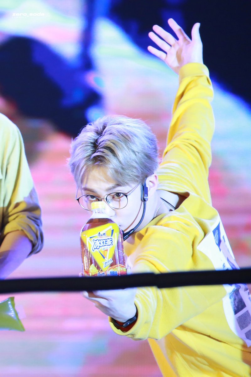 _99_soda's tweet photo. 160824

冰红茶fm SHENZHEN

#XIUMIN #시우민 #シウミン #秀珉
@XIUMIN_INB100 https://t.co/9tHpj6Tmss