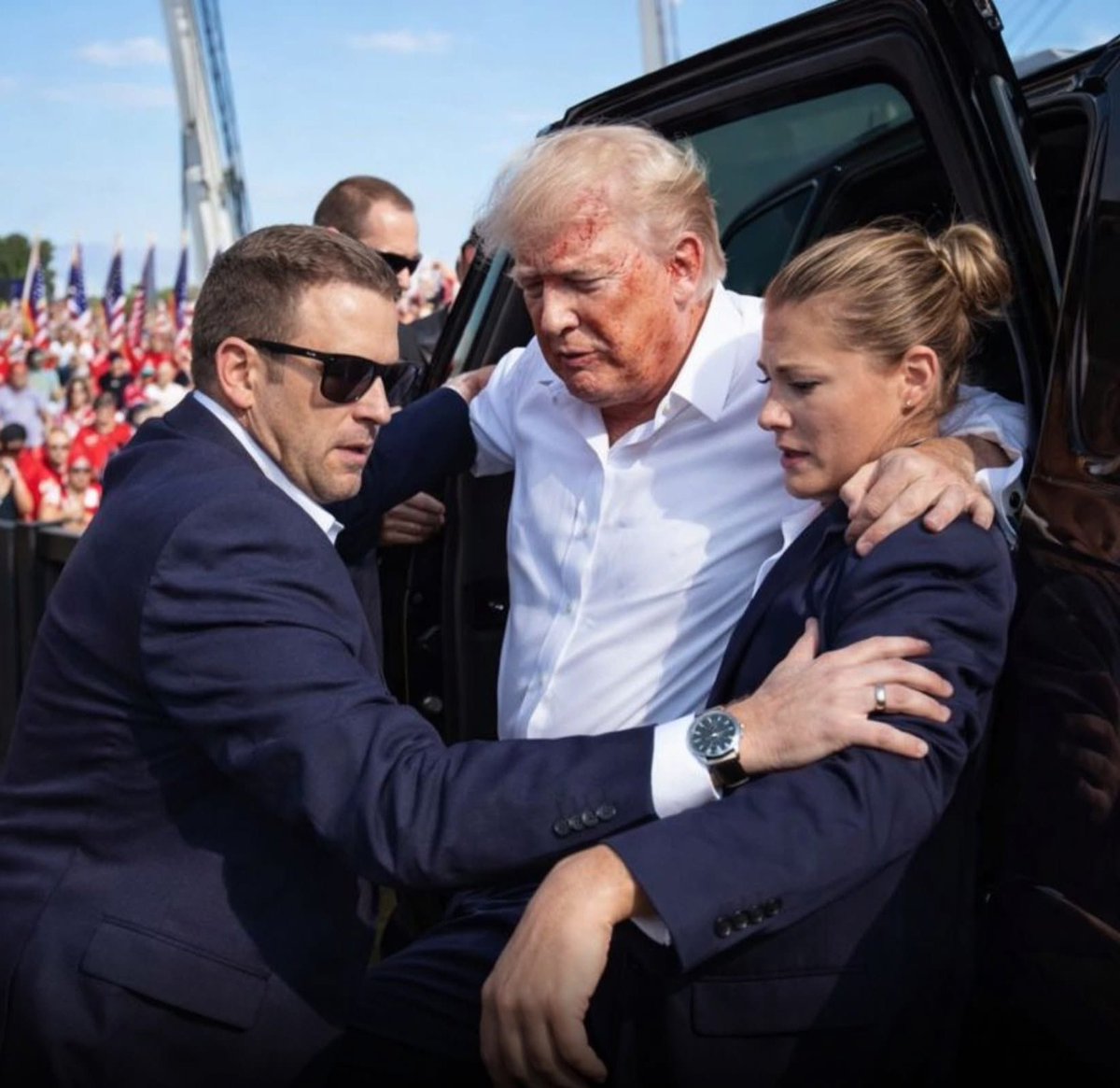 robmac773 tweet media