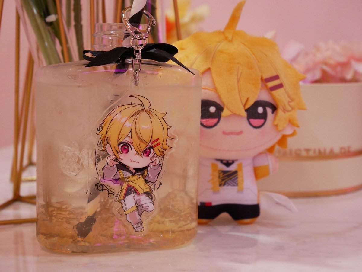 sana🐰💛 tweet media