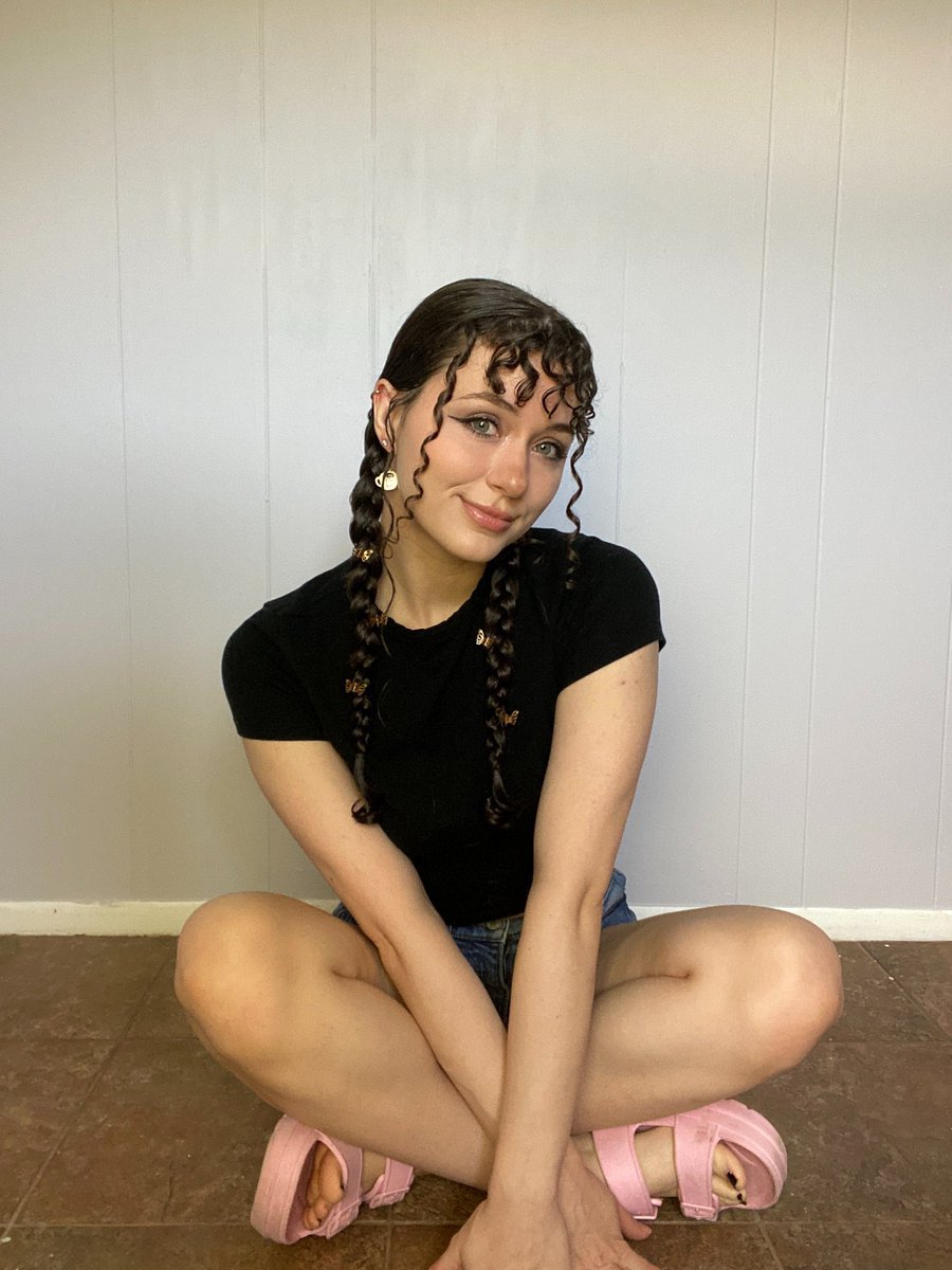 Instababes tweet media