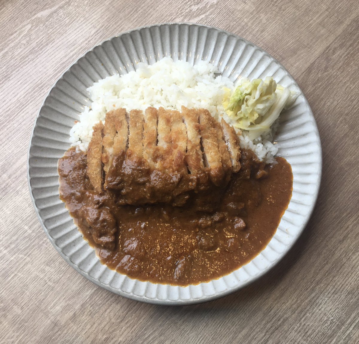 おはようございます☀

本日土曜日ランチ営業いたします🍛

スペシャルは
土曜日限定
『カツカレー』です🎵

揚げたてサクサクのカツに
甘辛ルーが好相性です

是非お試しくださいね

本日も皆様のお越しを
お待ちしております！