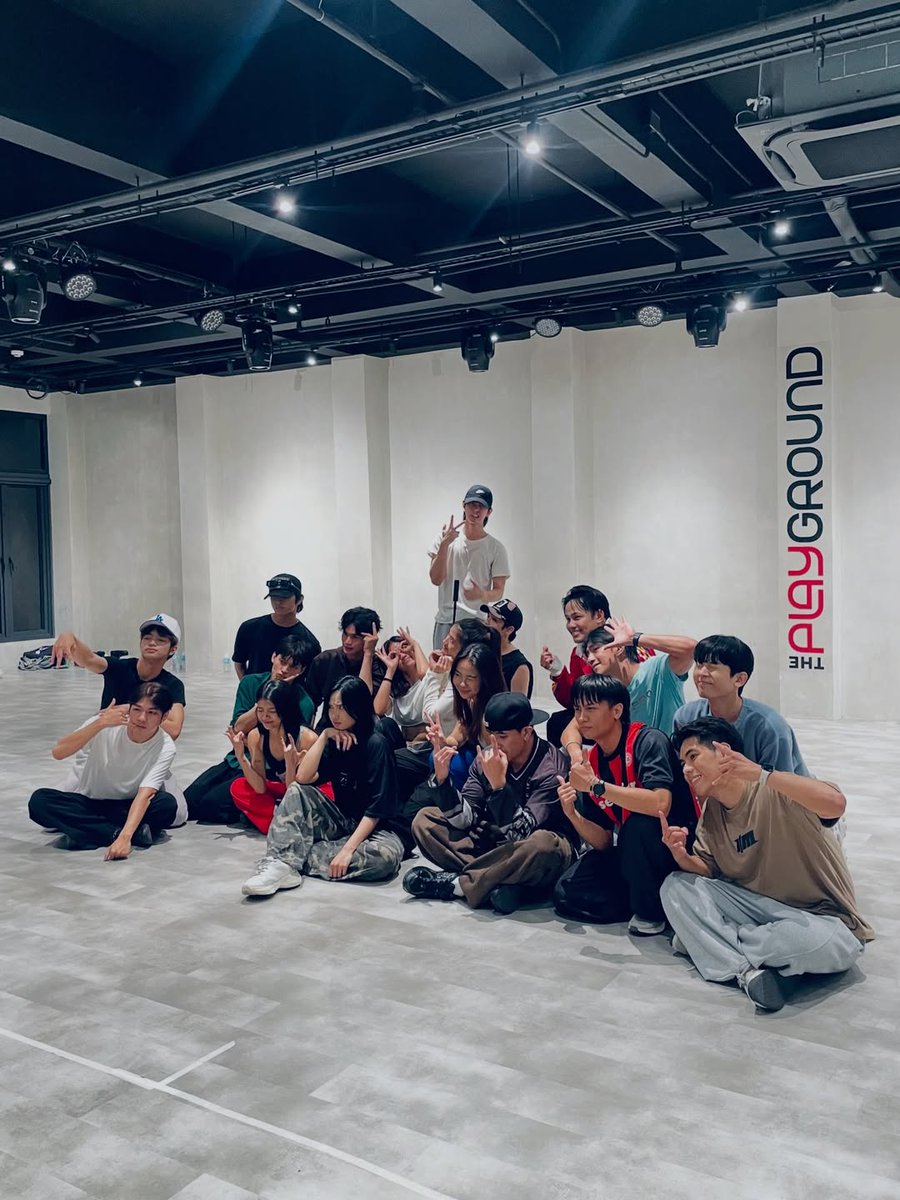 Vanilla Perfume ni Winston tweet media