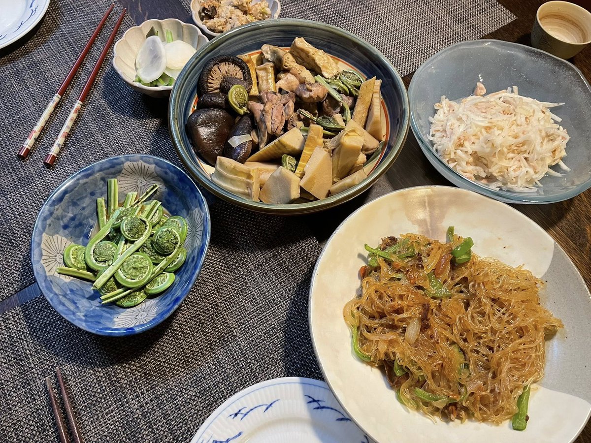 ナナハン拝 tweet media