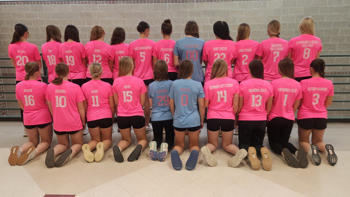 MWGirlsSoccer's tweet photo. The Wildcats get the win over Omaha South 2-0.
Hutteger⚽️🤝
Green⚽️
Tomorrow, KFAC is finally here! We take on Millard South at 10am at Morrison Stadium. Come support the Wildcats as the Battle on Q moves downtown! https://t.co/ulb0jCj1vr