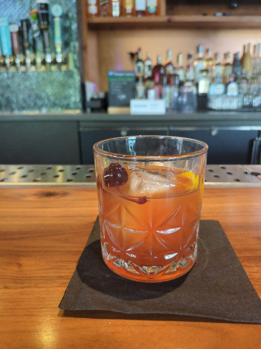 bsanders2036 tweet media