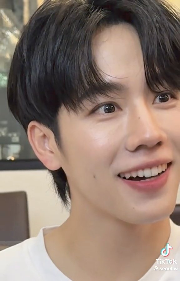 ¶~¶ ฟู่​วว~~ tweet media