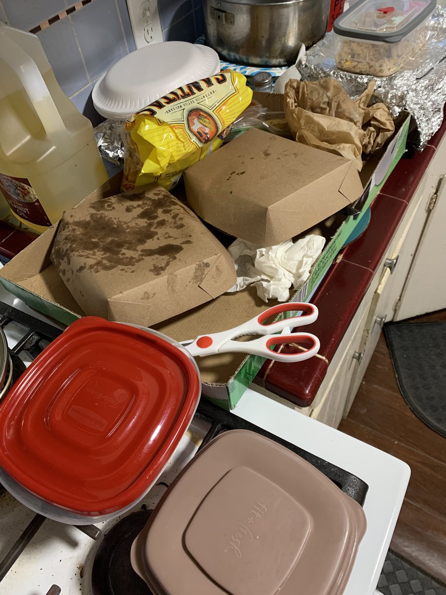 bburrito15's tweet image. My mom brought home so much food from a multicultural potluck and the first thing I grabbed were some pupusas and an eggroll w rice #yum #thankyoumom