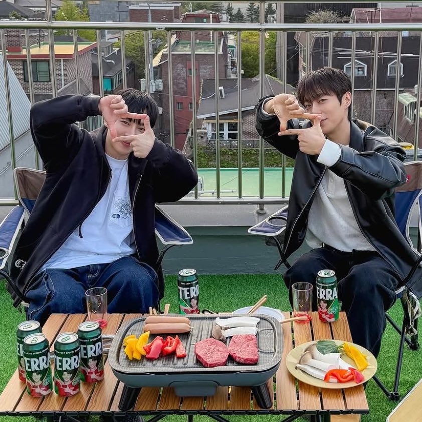 외쳐보자 tweet media