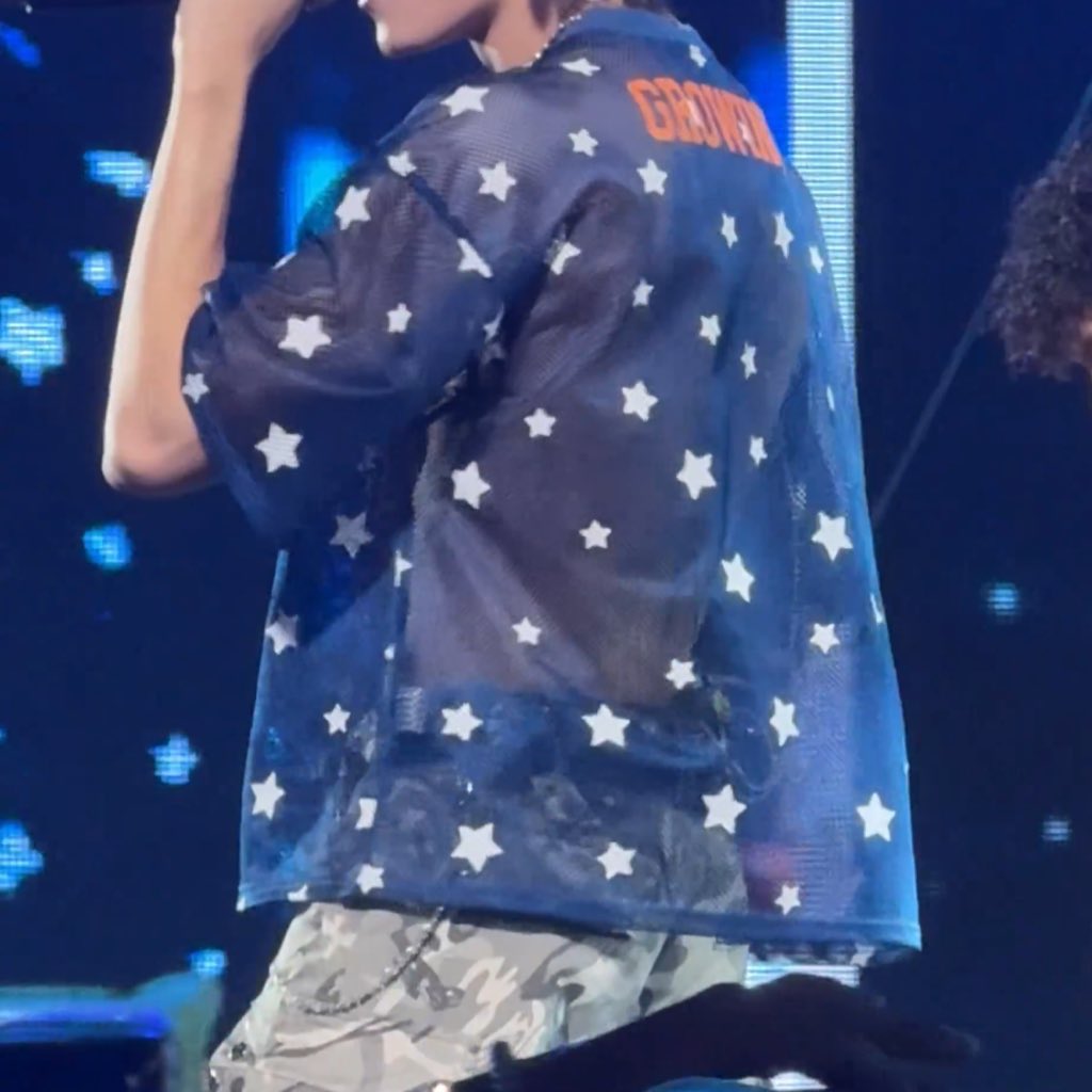 จบงานมาหลายวันแล้ว พี่ยังหวงเคะไม่หายเลย เห็นรูปผ่านฟีดมาก็คิดตลอดว่าแบบ เห้ย หวงหว่ะ หึงหว่ะ อยากมีสิทธิ์หว่ะ แมร่งง แฟนเขาเราหึงมากอะ จะตรายยยย