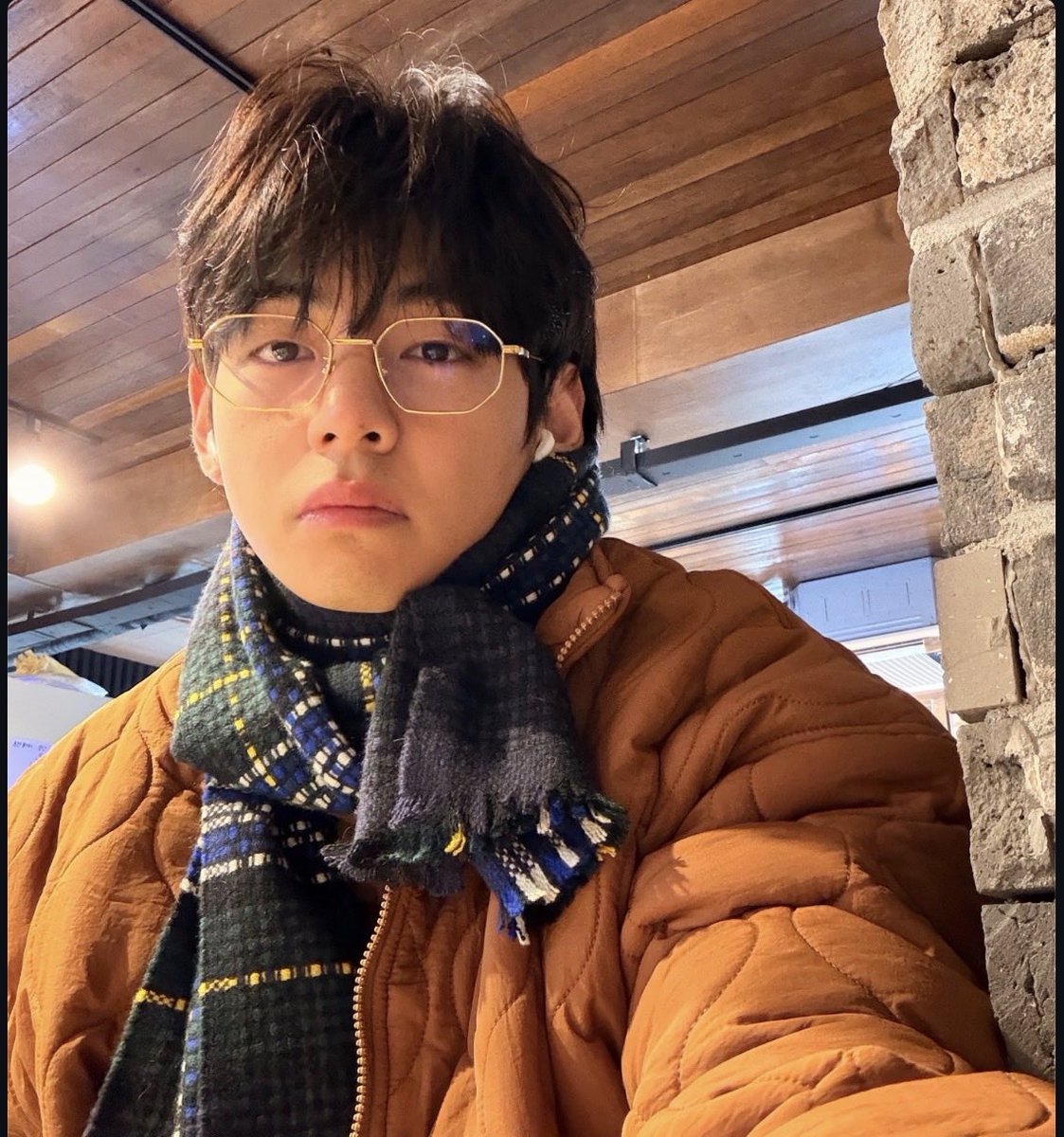 virinthaea tweet media