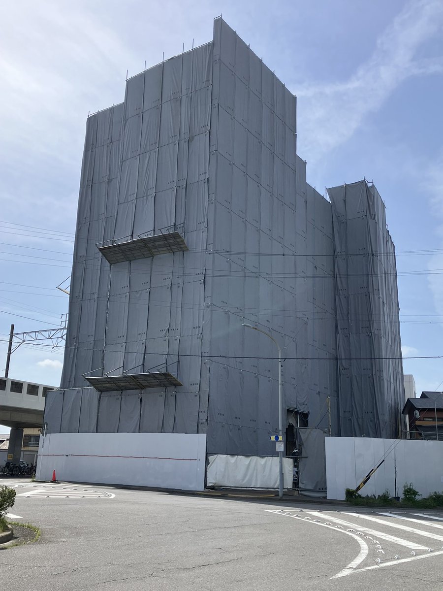 全国の名作映画ファンが涙にくれると思われる写真です。
いよいよ見慣れた風景が一つ消えてしまいます。。。
#刈谷日劇