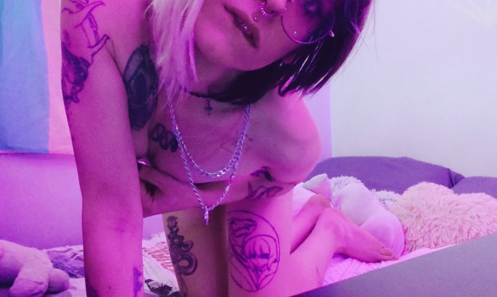 𝓢𝓮𝓻𝓪𝓹𝓱 🏳️‍⚧️⛓️ tweet media