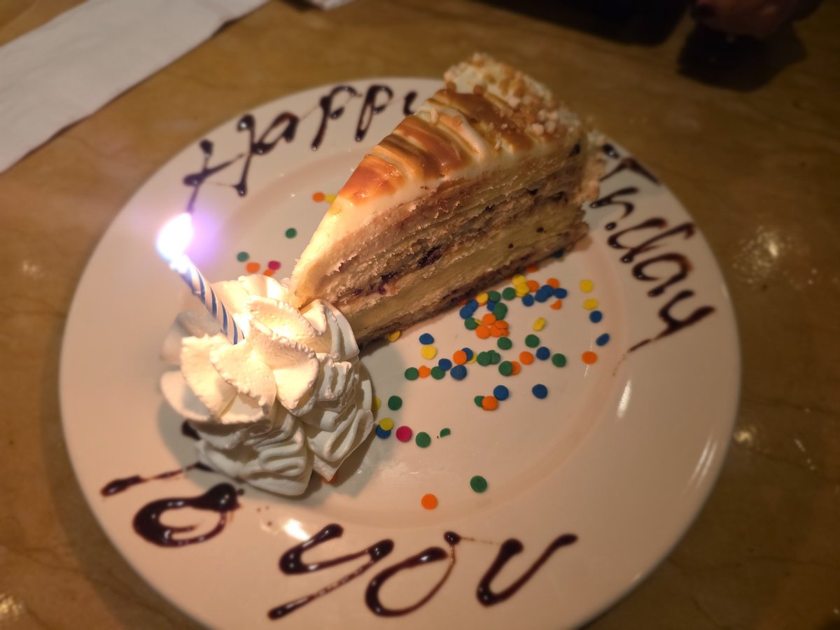 TheRadicalAlex tweet media