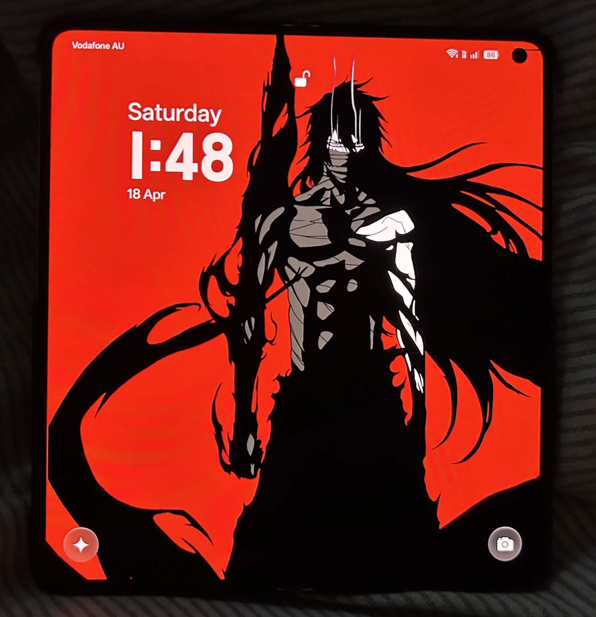 We got it I think I love fold phones now