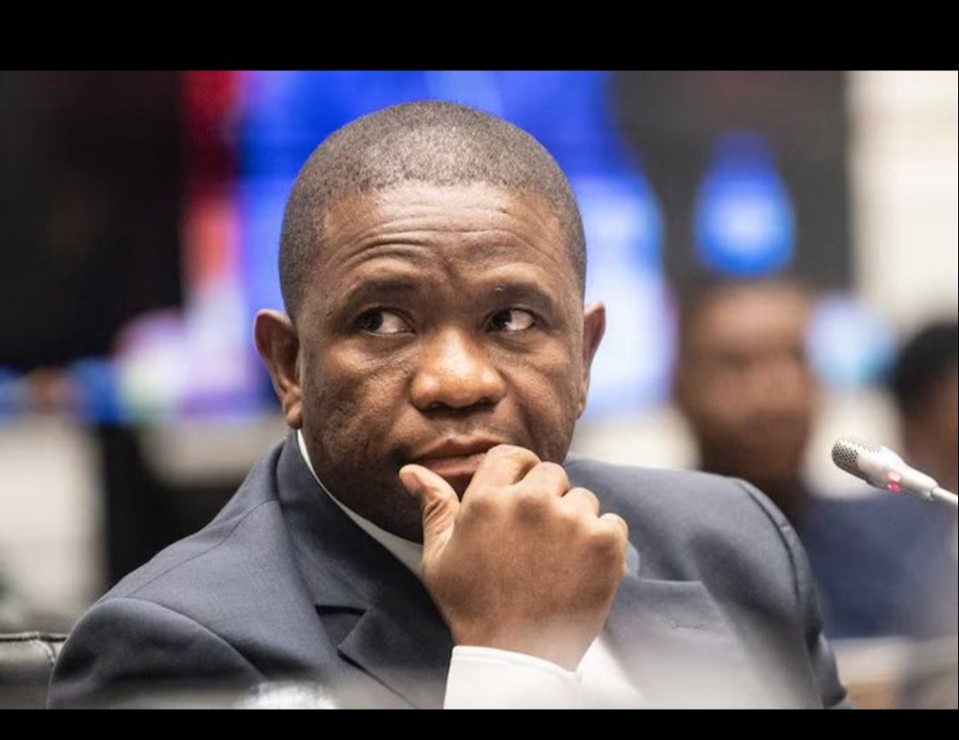 UMKHONTO uphethwe uhlanya tweet media