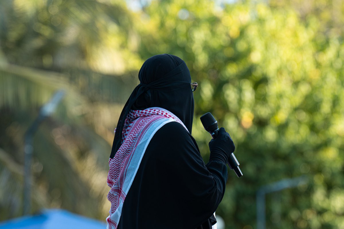 Isra_Assoc's tweet photo. އަނިޔާވެރި ޞަހްޔޫނީން ހައްޔަރު ކޮށްފައިވާ ފަލަސްޠީނުގެ އަސީރުންނަށް މަރުގެ އަދަބު ދިނުމަށް، އެ އަނިޔާވެރިން ނިންމި ނިންމުމާ ދެކޮޅުހަދައި، ފަލަސްޠީނުގެ ރައްޔިތުންގެ ޙައްޤުގައި އަޑު އުފުލުމުގެ ހަރަކާތް
17 އެޕްރީލު 2026 https://t.co/0FDnFrcynA