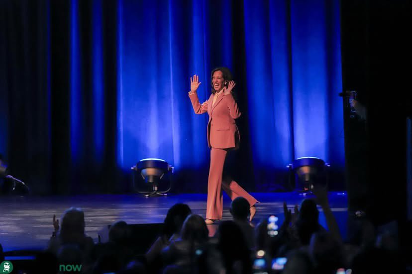 best of kamala harris tweet media