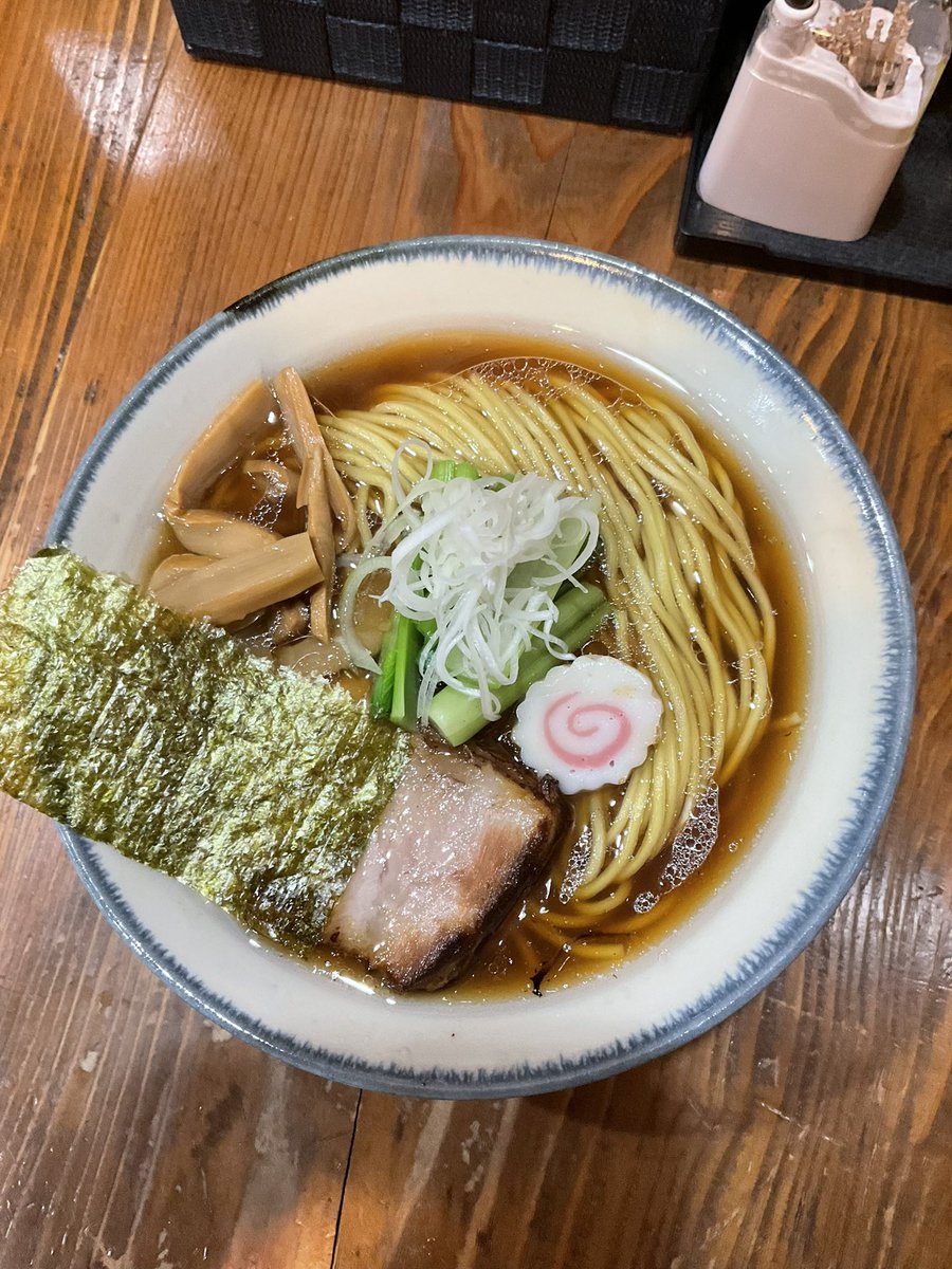 かた tweet media