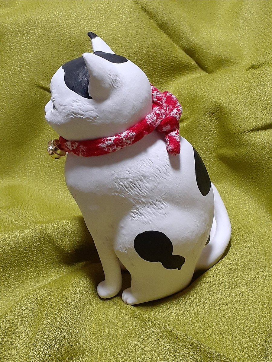 zeqoo9's tweet photo. そうこうしているに、自身の展示も20日となります。
参加されている他の作家さんの作品、素晴らしいのであります。どうぞご覧いただけたら幸いです。※桜の写真は制作途中の別猫。 https://t.co/rghNFILlI6
