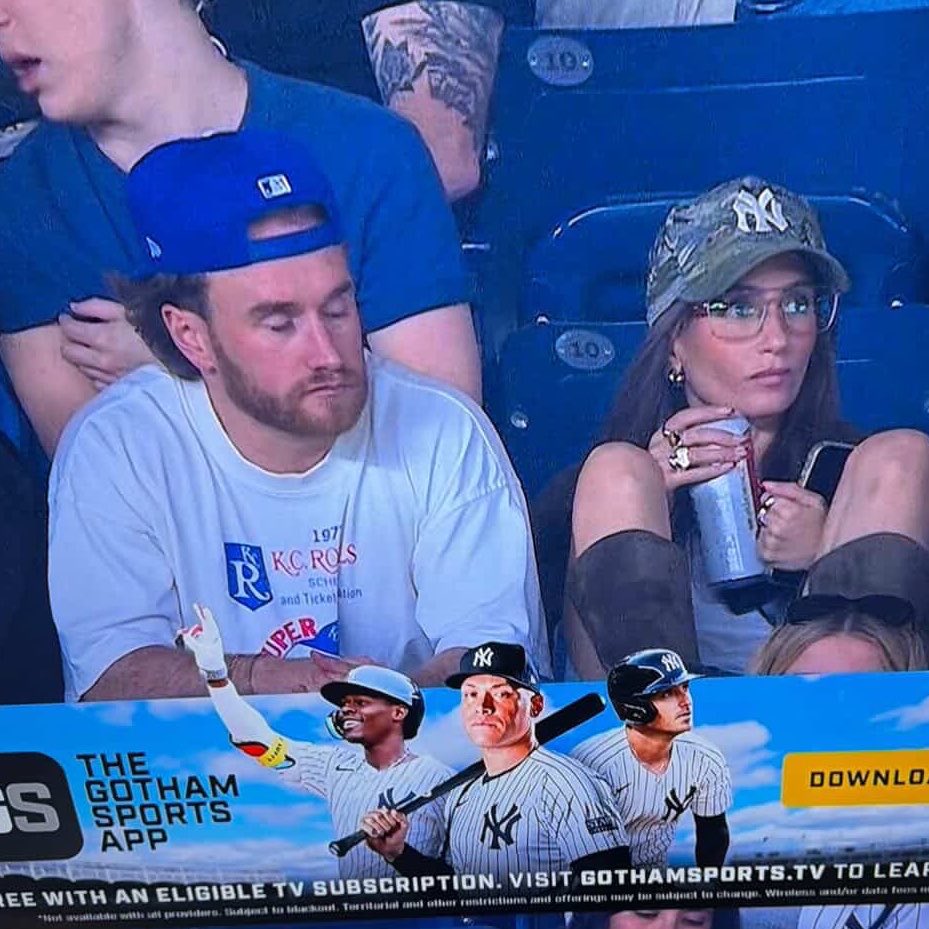 BRAVOOOMG tweet media