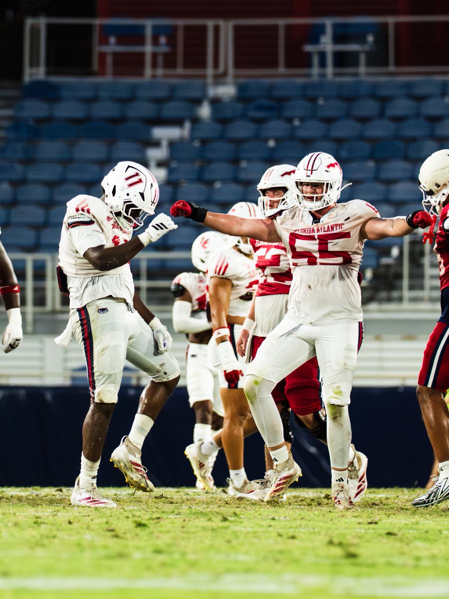 FAUFootball's tweet photo. 2026 Spring Game ✅

#WIP🏝️ https://t.co/upzMOJzEyK