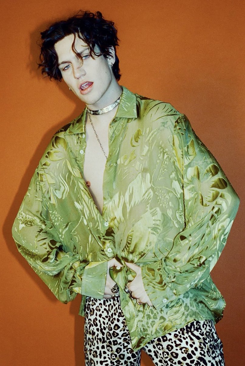 chase 𝜗𝜚 tweet media