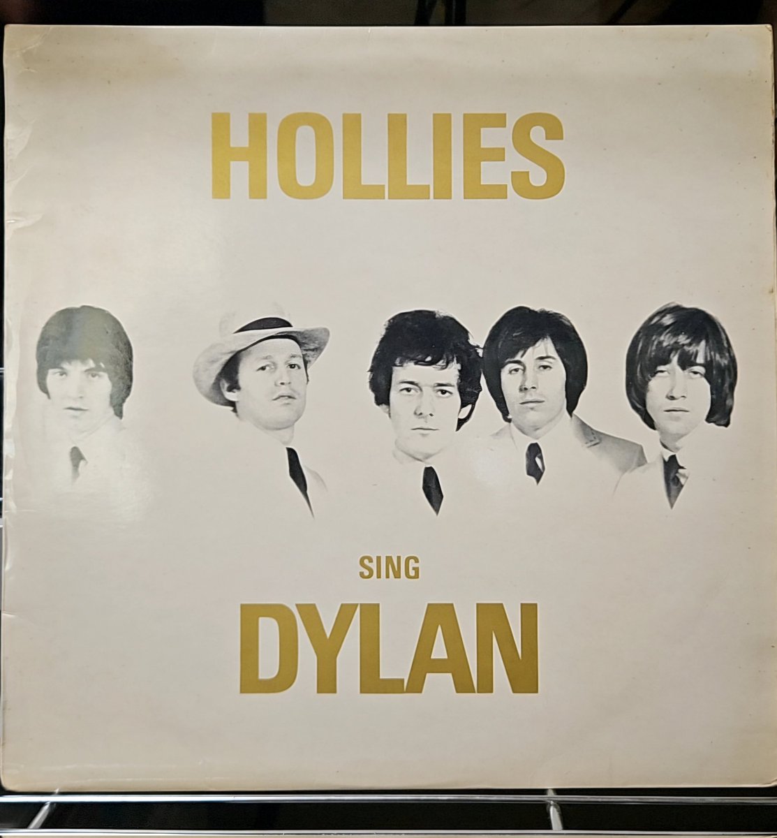 sexyedamurajap1's tweet image. THE HOLLIES『HOLLIES SING DYLAN』(1969年)

#ホリーズ の全編 #ボブ・ディラン カバーによるアルバム。

『#EVOLUTION』『#BUTTERFLY』等の名盤に隠れがちだが、個人的には大好きな作品。

『I SHALL BE RELEASED』『BLOWIN' IN THE WIND』『JUST LIKE A WOMAN』『MY BACK PAGES』等を収録。

名盤。