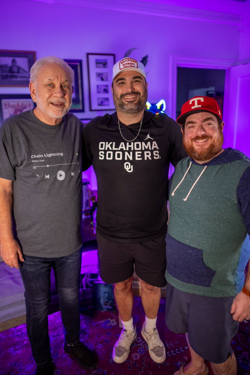 YDC_DFW's tweet image. Who doesn’t like some “Blended Feathers”? Thanks to Michael Pasvar for coming on to little YDC to talk about his new comedy special. Man o man did he have us cracking up and ready to watch his next one.

Go check out the special on YouTube 

#podcast #comedy #comedian