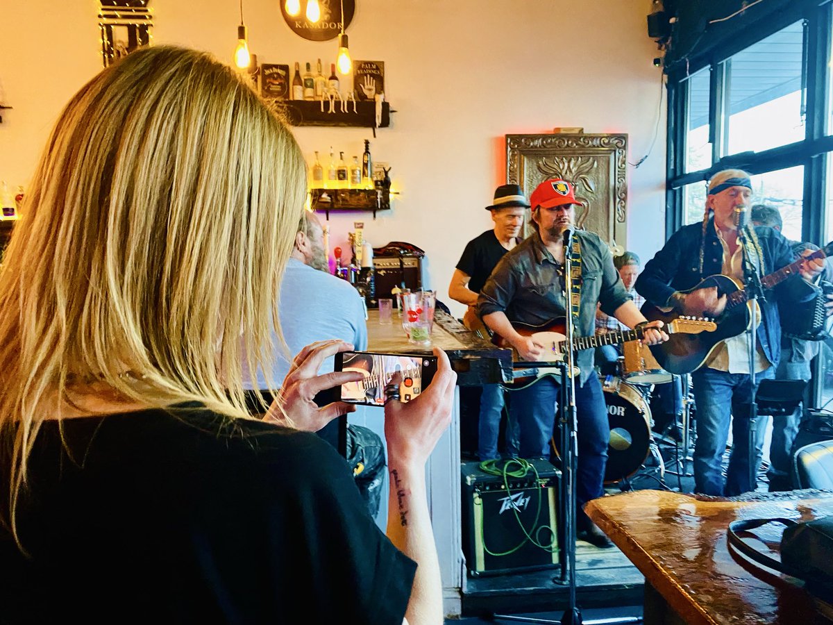 VisibleThink's tweet image. Can always head home and call it….
I just don’t see the need. People need people 
#FridayReads #livestrong