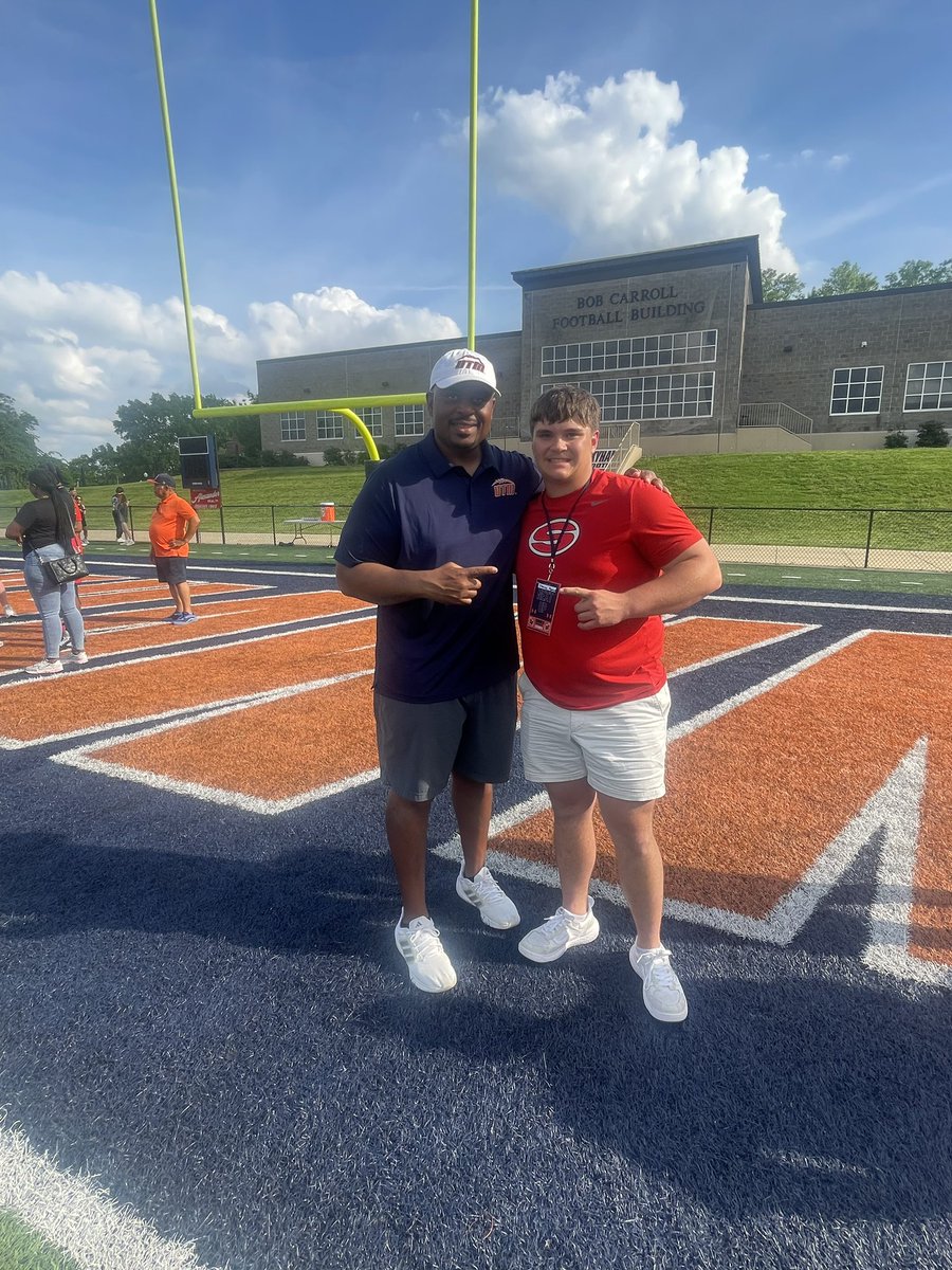 SHSPhoenixFB's tweet photo. Class of 27’ OL @BransonMat72 at @UTM_FOOTBALL today! #VilleBoys #RecruitTheVille🔥 https://t.co/pAaXsS4Cai