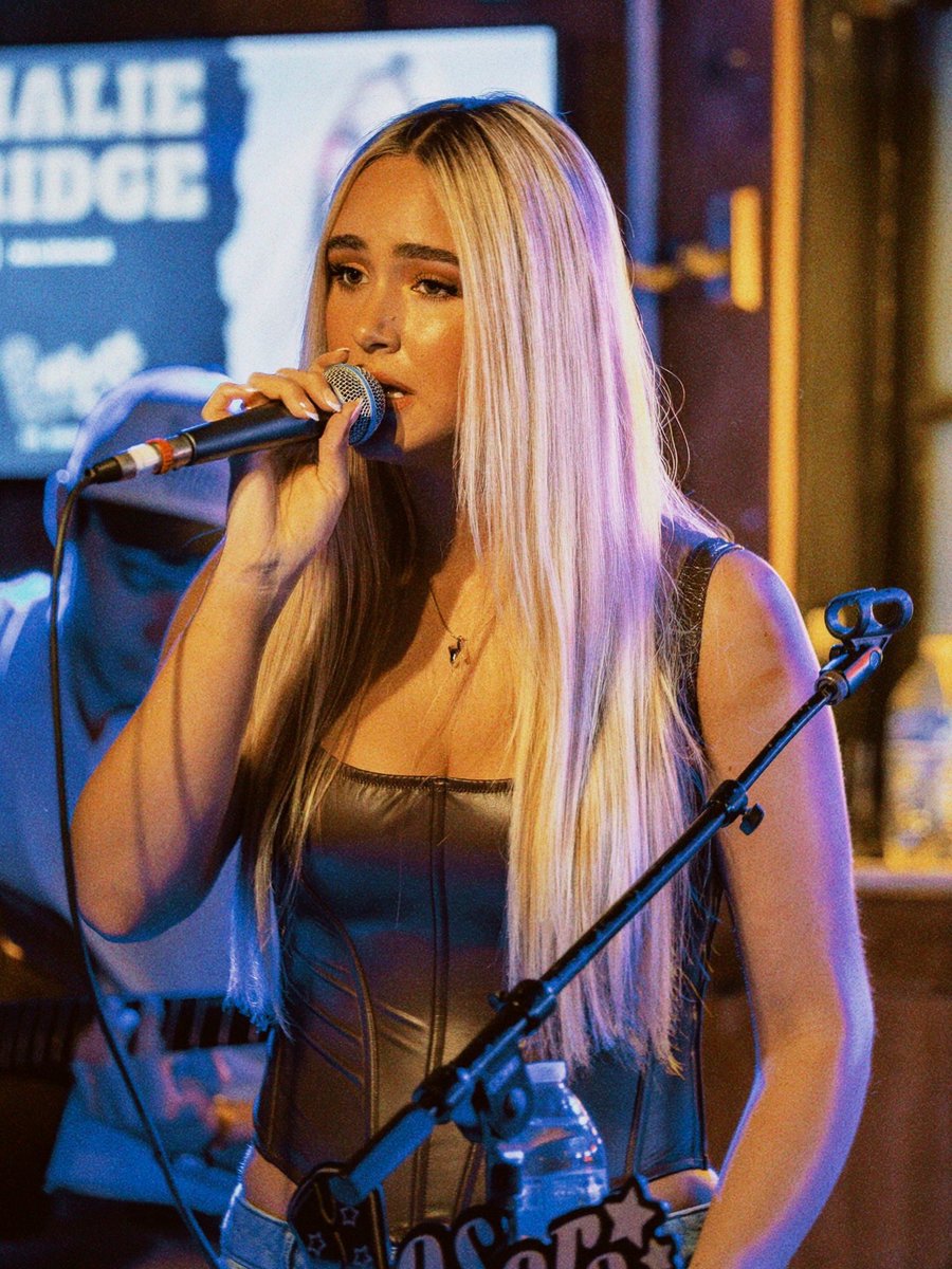 Halie Ridge tweet media