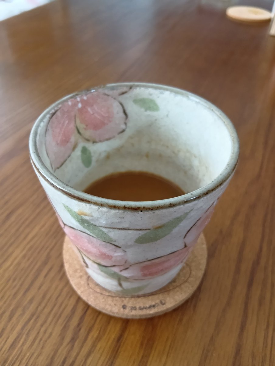 パン、パン、パン、パン
ごはん、ごはん、ごはん
カフェオレ。
今日はメーーッチャ食べちゃった💦
生理前だからとゆー理由でいいですか？笑
カフェオレなんて ドレぐらいぶりに飲んだろう〜