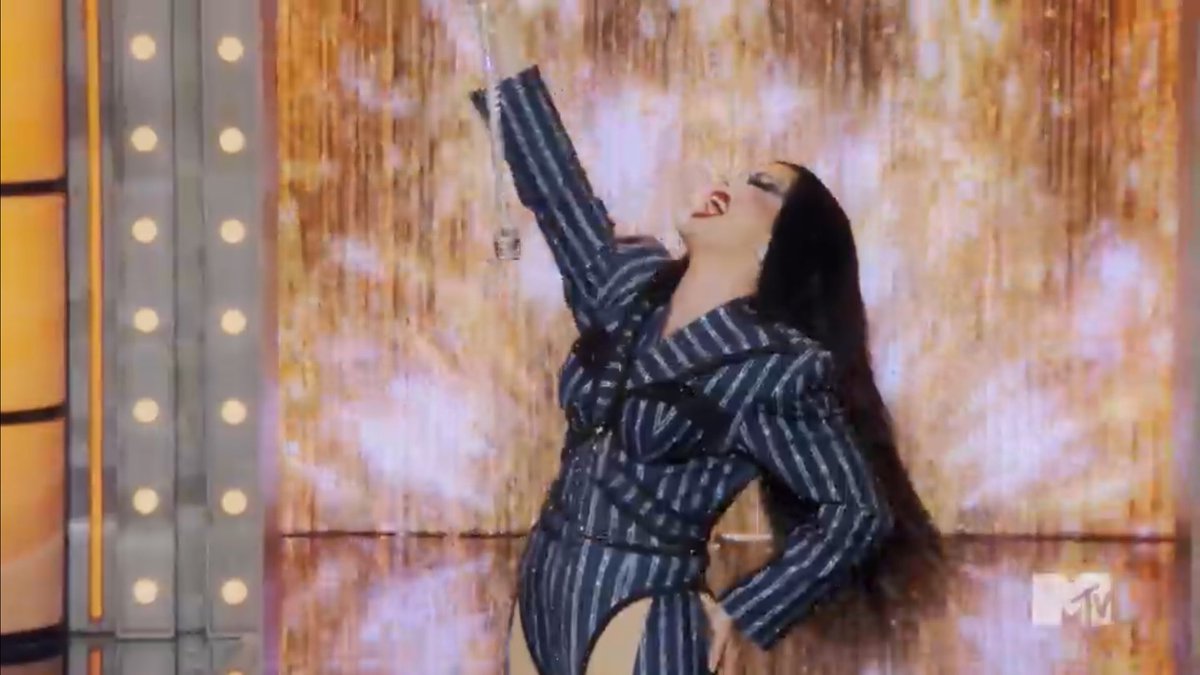 MYKI MEEKS MOTHERFUCKING WON #DragRace