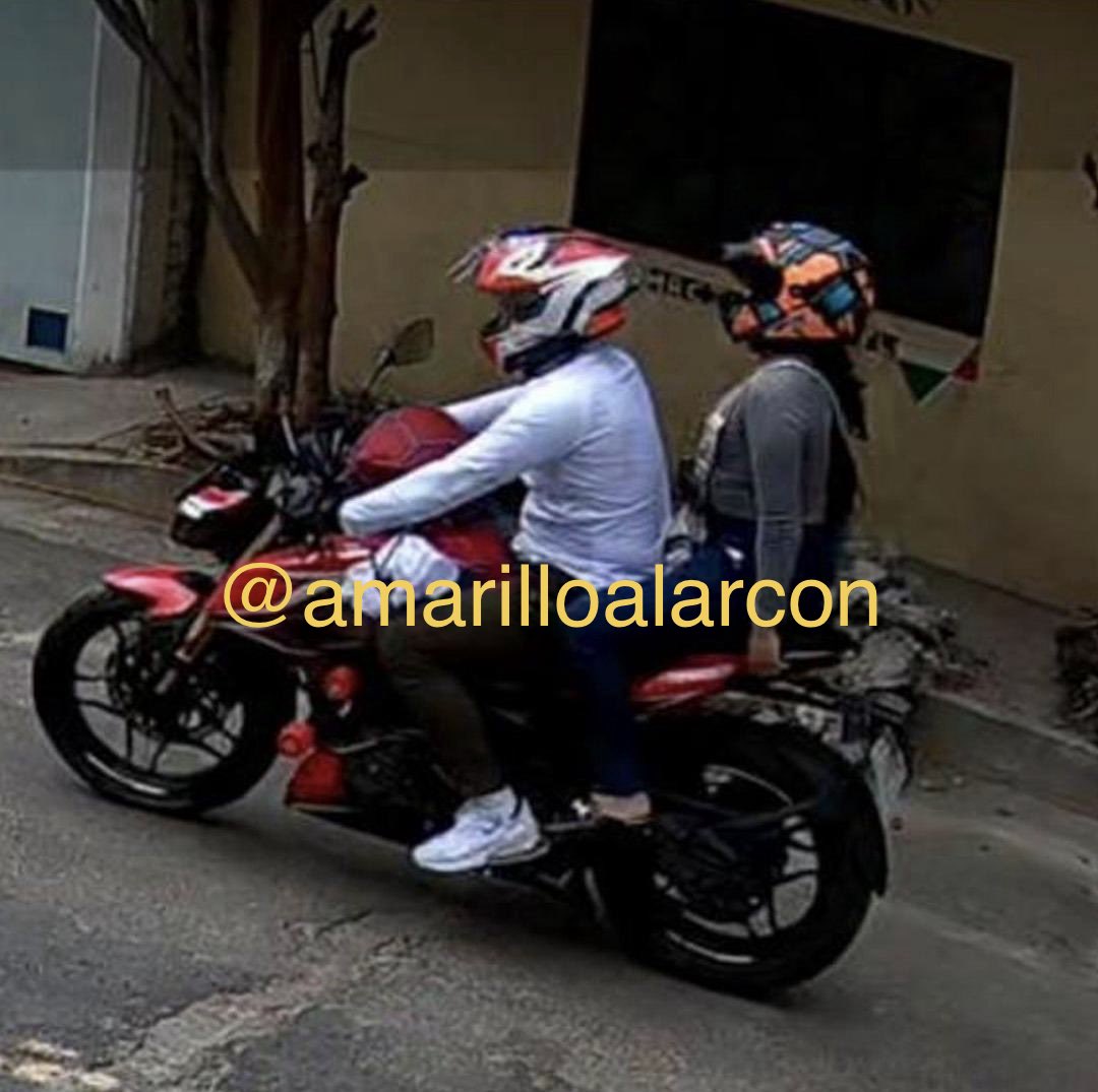 amarilloalarcon's tweet image. ‼️ los últimos minutos de vida de Édith Guadalupe, a bordo de la #Motocicleta de #Uber 
Imágenes en motocicleta antes de ingresar al edificio de revolución 829, donde fue hallada sin vida debajo de un montículo de arena en el sótano del inmueble