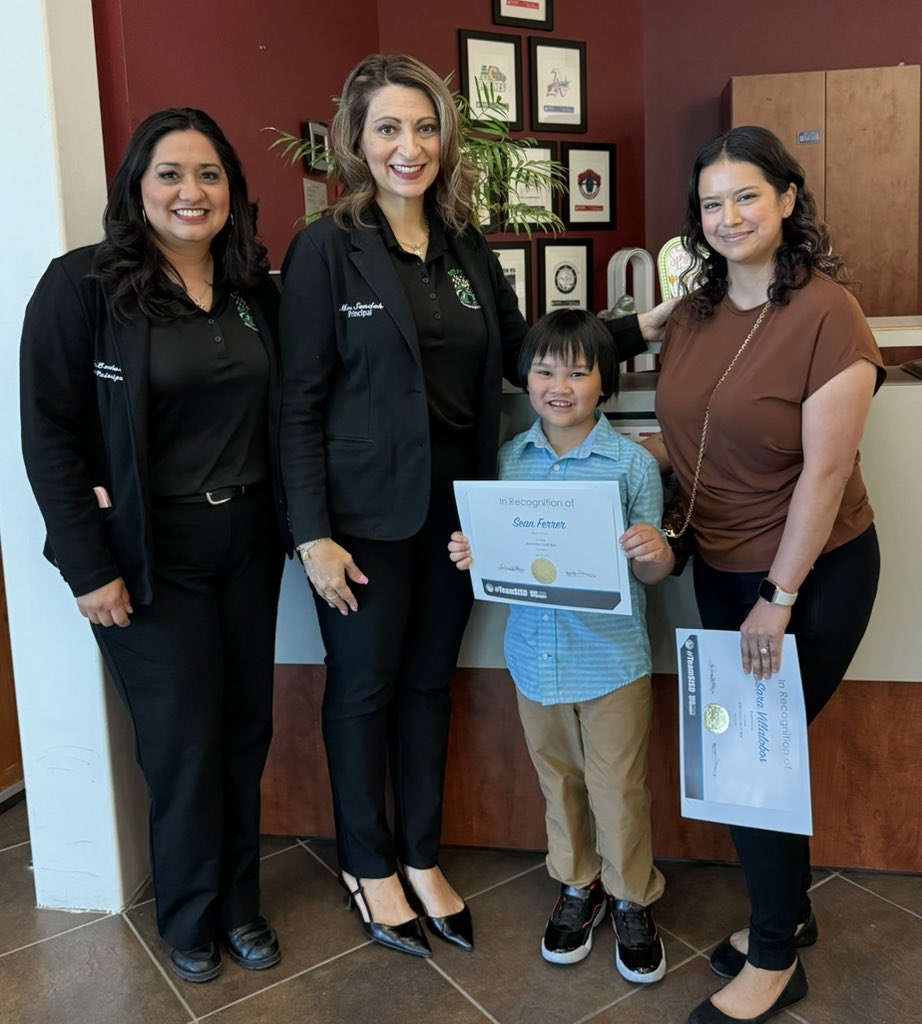EPChavez_ES's tweet photo. Huge congratulations to our 1st place Moose Mathematician recognized at this week’s Board Meeting! 🧮🏆 Your hard work and brilliance make Moose Country proud—way to represent EPC! 💚💙 #MoosePride #MooseCountry @AEscobar_ECE https://t.co/zAQ42JjMkB