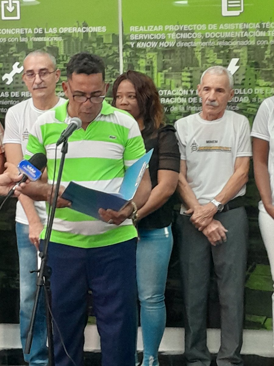 Bernardo_000914's tweet image. Participamos hoy en el acto de entrega de la condición Colectivo Vanguardia Nacional a la Empresa Energoimport, otorgada por la #CTC a dicha empresa por sus resultados de trabajo.

#LaPatriaSeDefiende #CubaEstáFirme