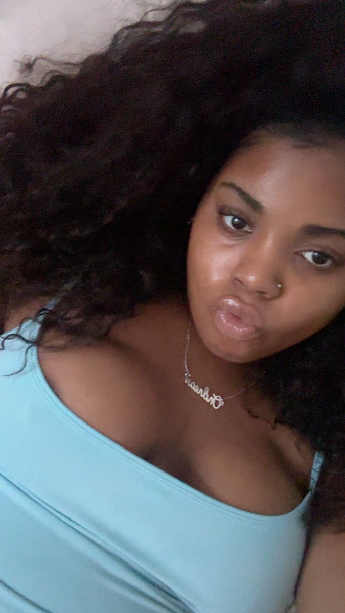 LuxePrincessDol's tweet photo. Kneel, beg, send loser🦶🏽

#findom #paypig #loser #walletdrain https://t.co/PP50Yuc34H