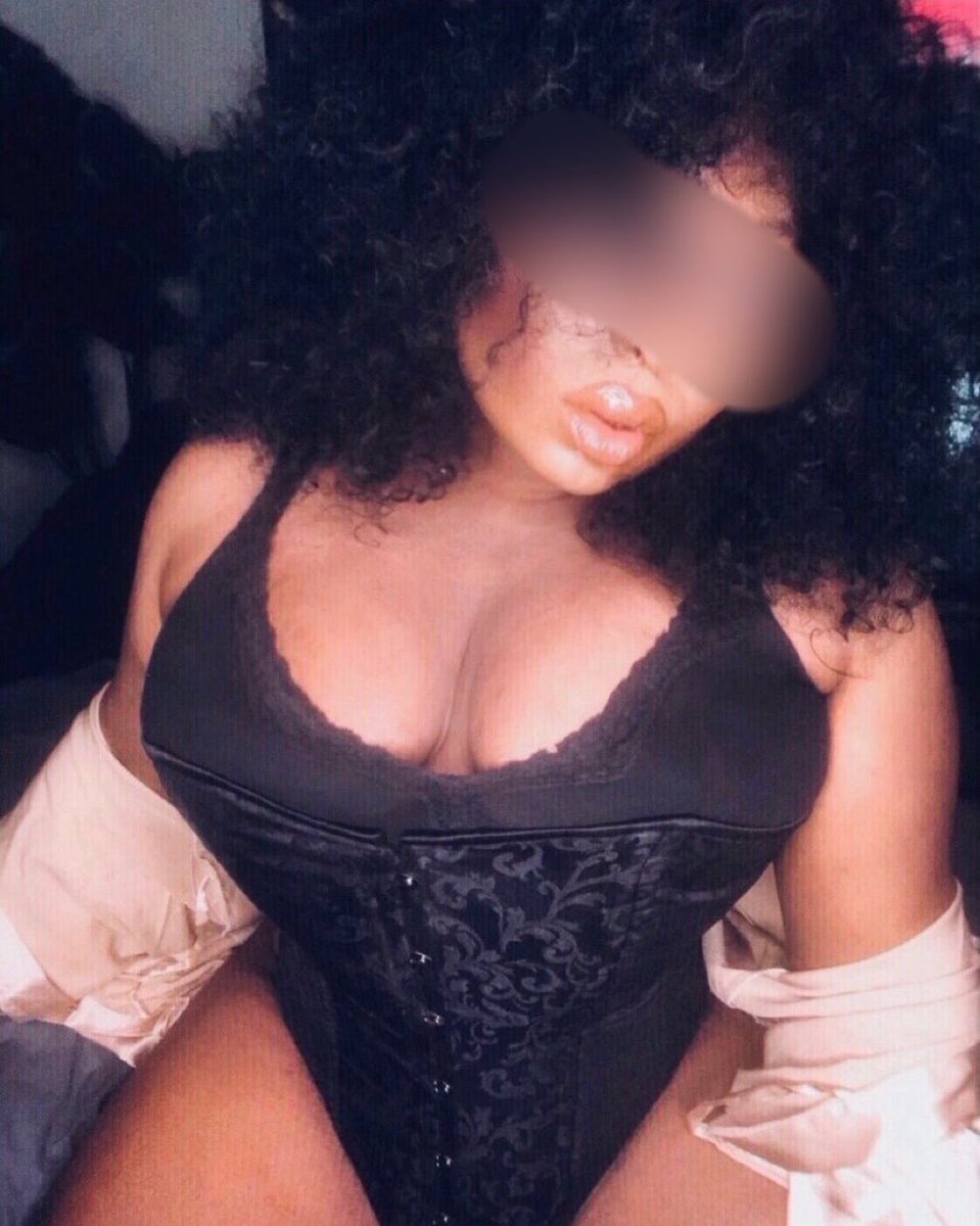 winkypinkx's tweet photo. @TranswopTDE @_kitheillest @J_Sideways @femalerapgame @luhdomie Right……. https://t.co/smVvse5bHy