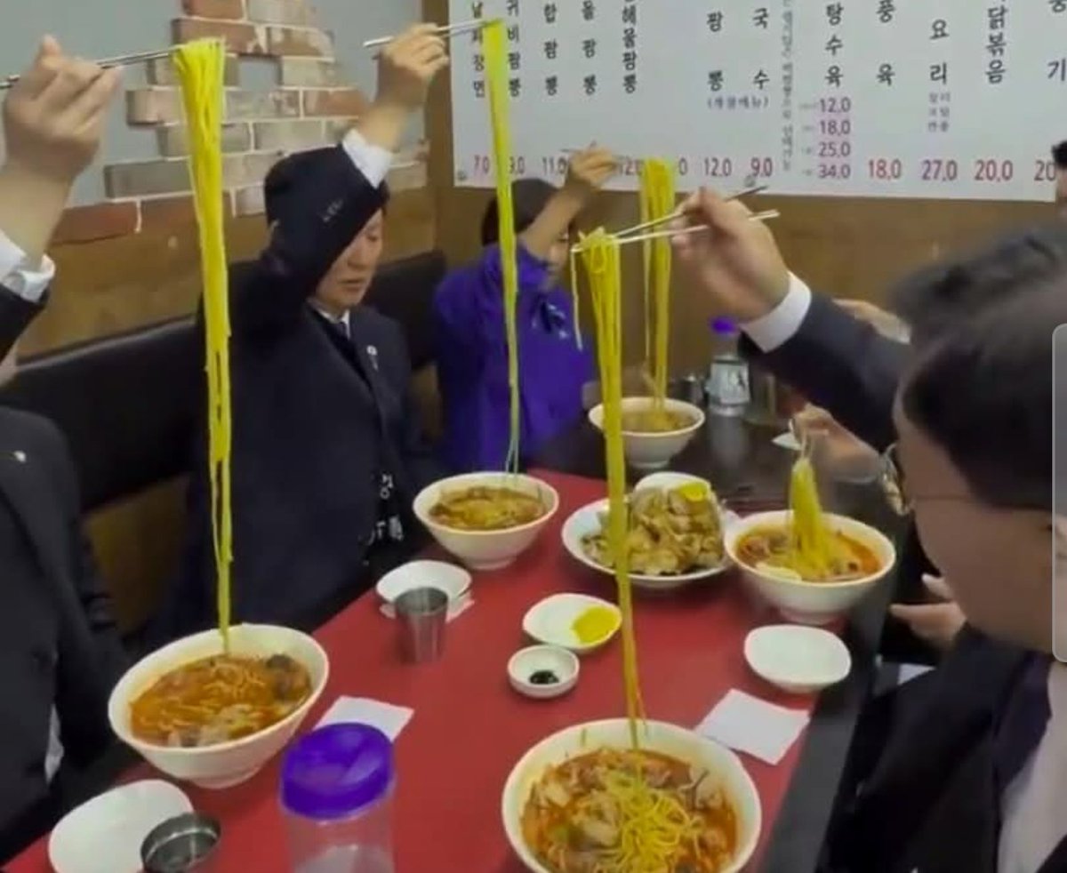 곰작가 v.2 tweet media