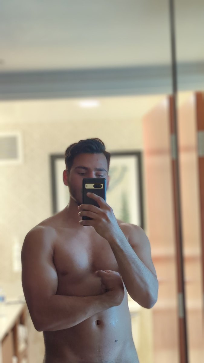 Big Brown Man tweet media