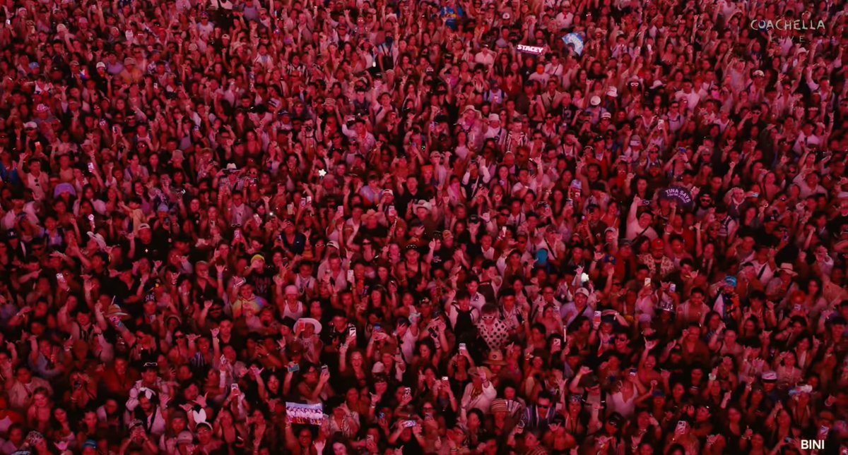PhilstarNews's tweet photo. EYY KA MUNA EYY 🤙🏻

BINI Mikha did an “energy check” with the audience at Coachella, using the group’s popular “eyy” expression before their performance of “Blush” from their latest EP, “Signals.” #BINI_CoachellaWk2 #BINI #BINI_Coachella

📷 Coachella/Screenshots https://t.co/gRAuUvWzGI