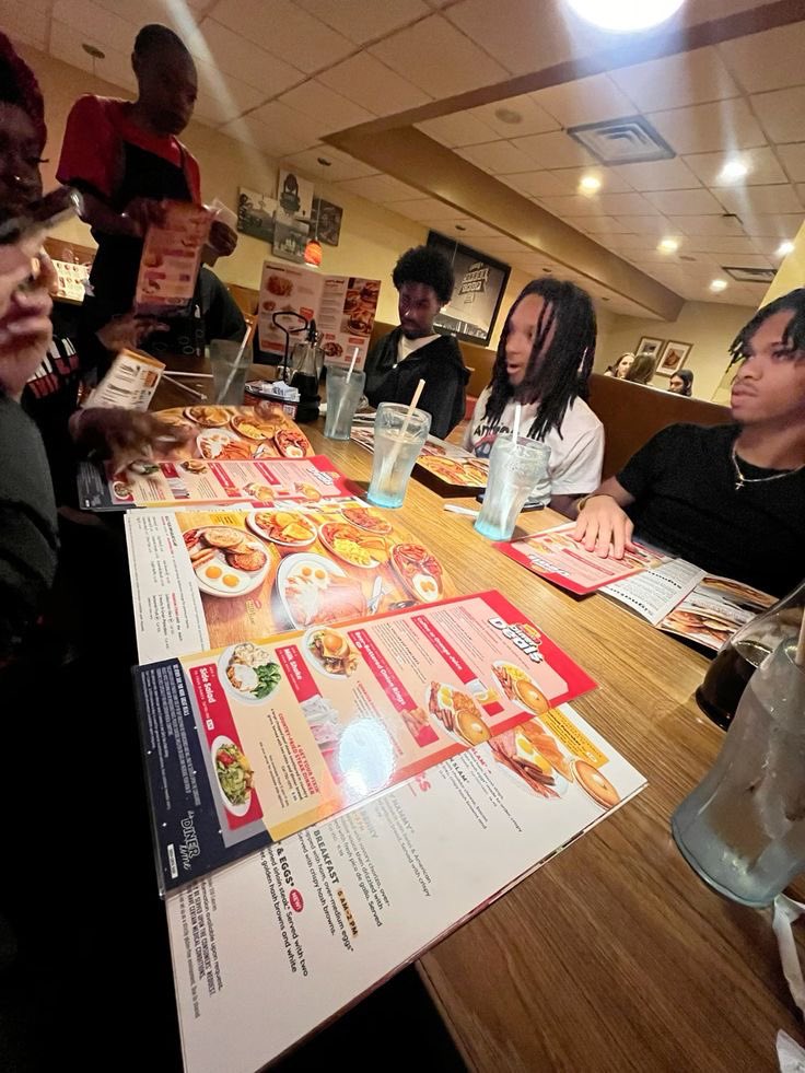 atlbyzy's tweet image. we beat 🍆💦 then we go eat 🍽️
#dl #atl #b8 #homies #freaky #bate