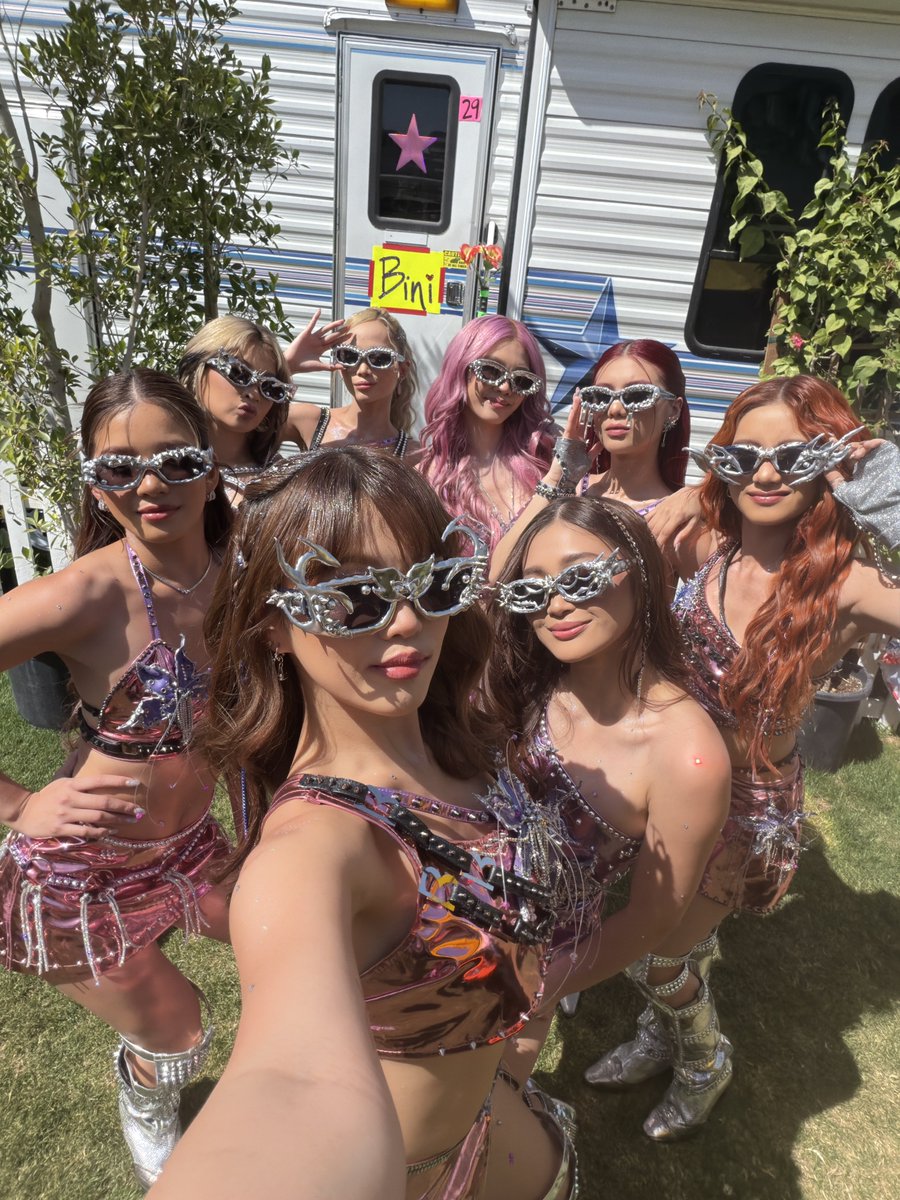 BLOOM PHILIPPINES tweet media