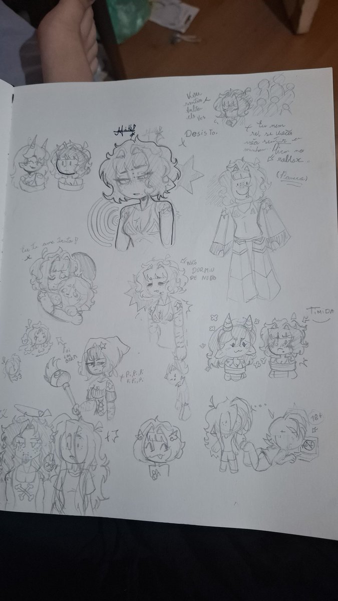 Damon_fl0w3r's tweet photo. Desenhos aleatórios
#brokencolor #brokencolorOC #oc_art https://t.co/SNJbSi0SzR